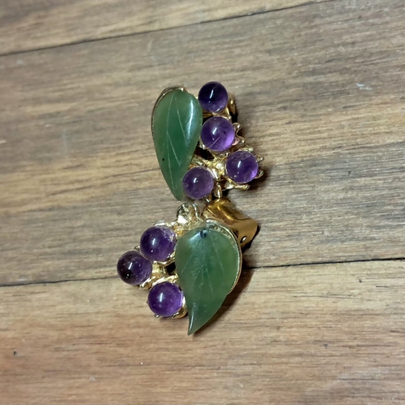 Vintage Jade & Amethyst Clip On Earrings - Picture 4 of 5